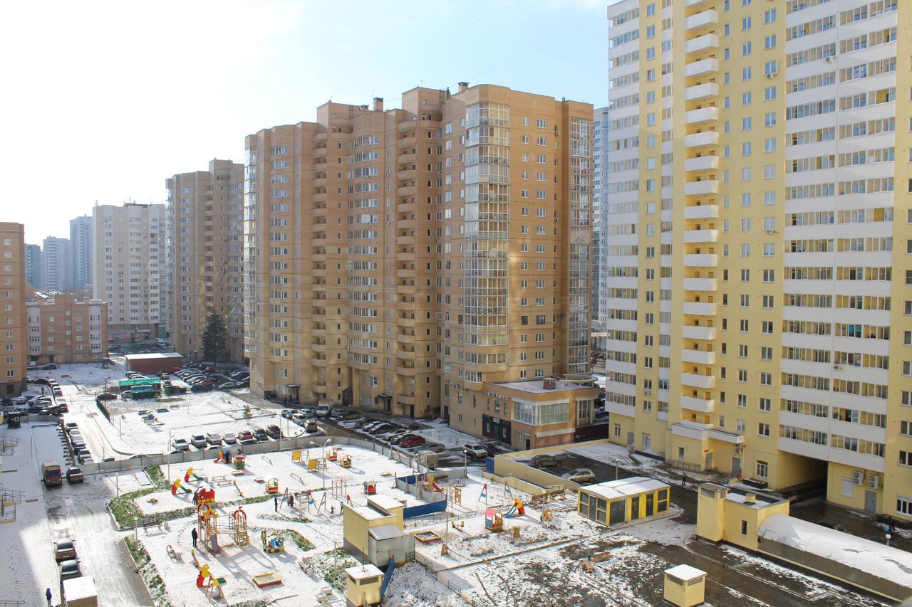 Apartment On 8 Marta Street JJekaterinburg Eksteriør billede